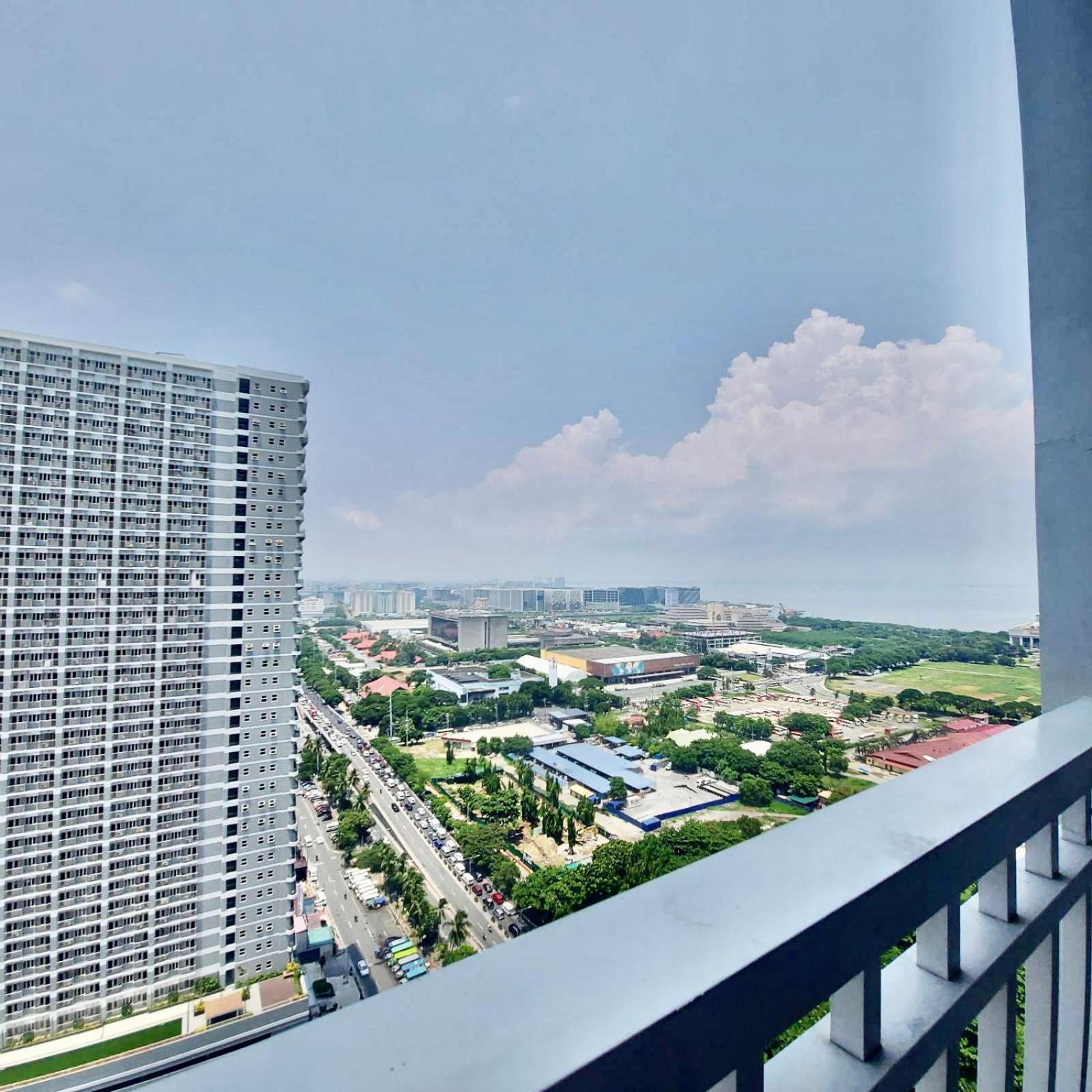 De Luxe, Standard And Studio Suites -The Breeze Residences-Close To Airport,Mall Of Asia, Us Embassy Manila Exterior foto